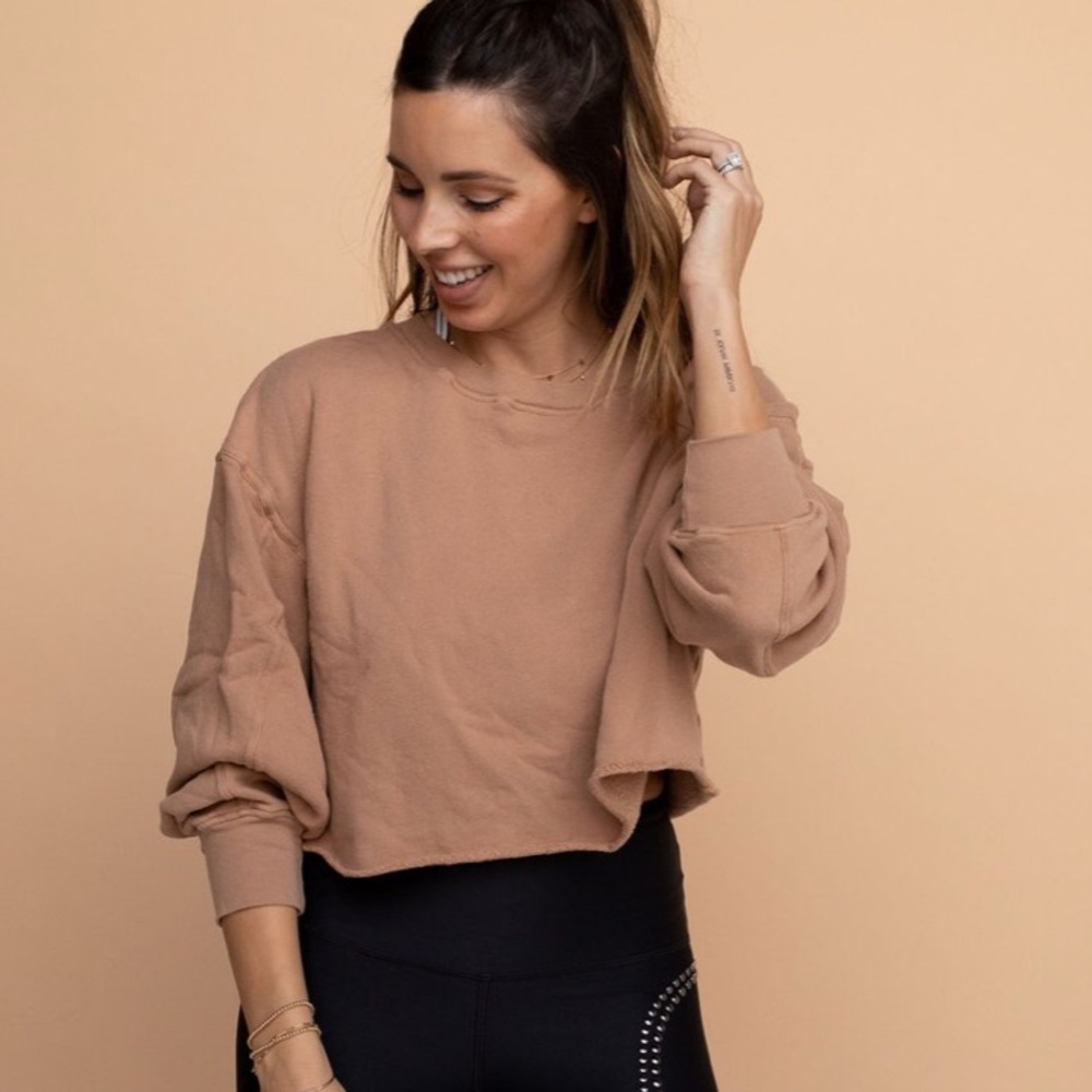 Sivan Ayla Strut This Jetset Sweatshirt